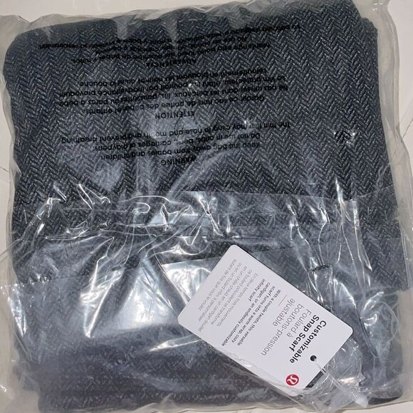 lululemon athletica Accessories - LULULEMON SCARF CUSTOMIZABLE SNAP SCARF HEATHERED BLACK RULU SOFT CARDIGAN NWT